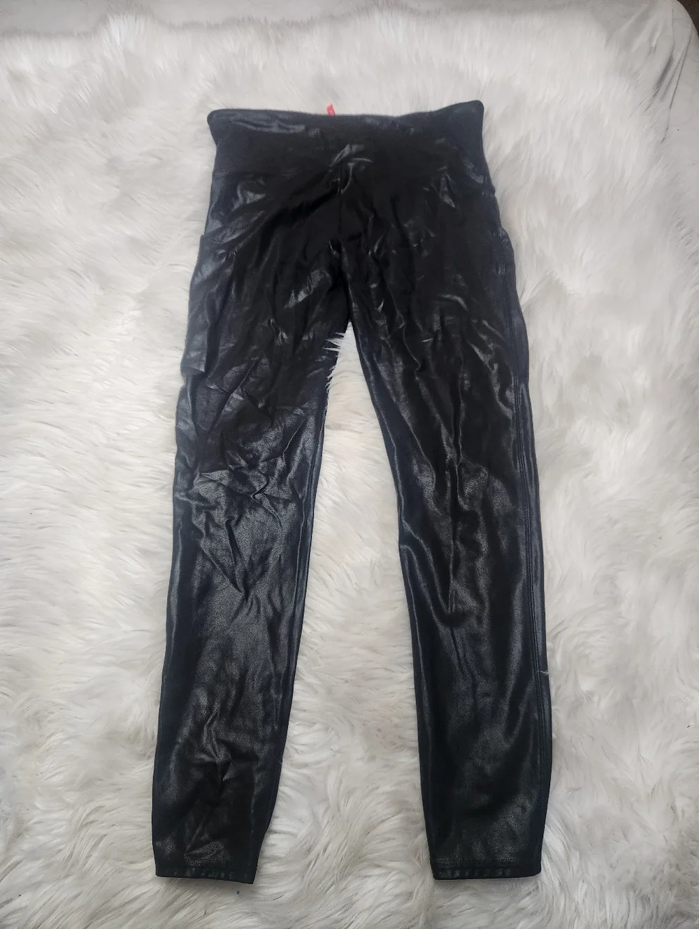 SPANX -  Faux Leather Ankle Leggings Black Women's Size 2X Shapewear - Picture 7 of 7